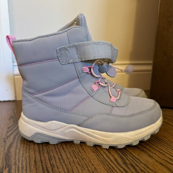 Girls' Noah Hiker Cat & Jack Winter Boots - Size 1 - Picture 1 of 2